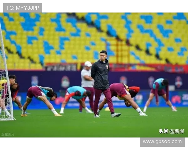 上海海港主场迎战成都蓉城巅峰对决再燃中超争冠关键之战