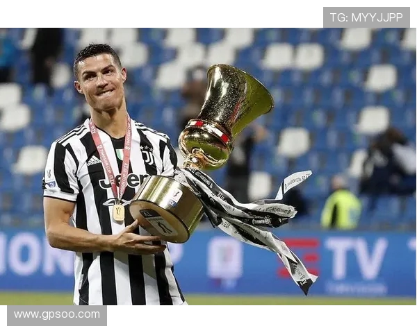 克里斯蒂亚诺·罗纳尔多：从足球天才到全球偶像的辉煌之路