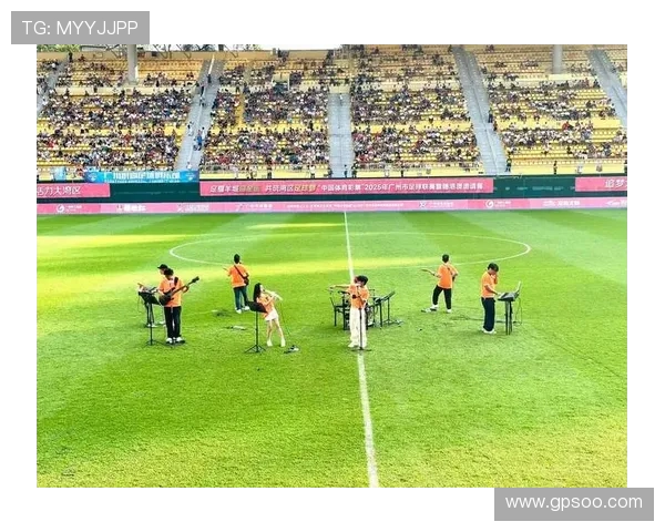 广州队鏖战强敌全场激战再燃南派足球辉煌风采