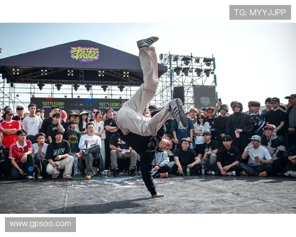 赛后分析：北京街舞队与重庆街舞队的耐力对决与表现评估