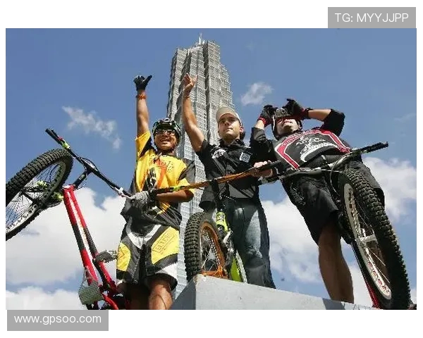 重庆极限运动队创下新纪录速度排名引发热议与关注