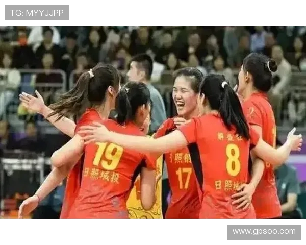 山东女排与辽宁女排激战正酣谁能在赛场上笑到最后